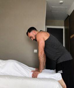 Outcall massage in Istanbul provided by a professional massage therapist in a private hotel room